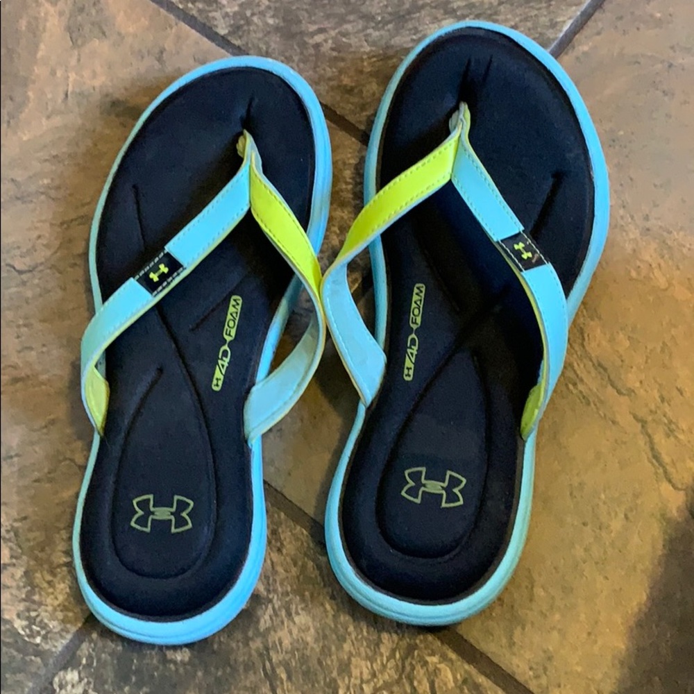 Under armour flip flops